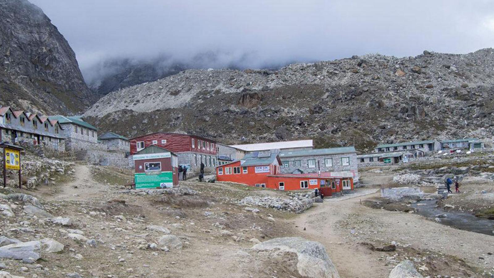 Lobuche: un'immersione nella cultura sherpa e nelle vette himalayane