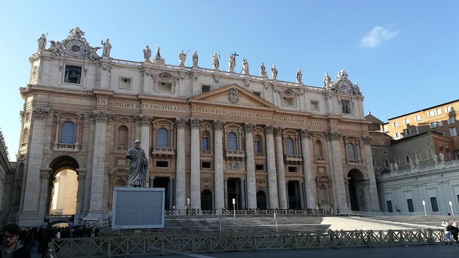 Un Viaggio nella Storia e nell'Arte della Basilica di San Pietro a Roma
