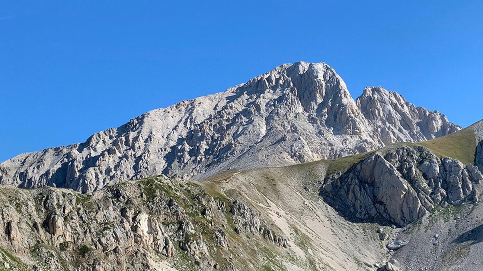 Parco Nazionale del Gran Sasso: Un Tesoro Nascosto d'Italia