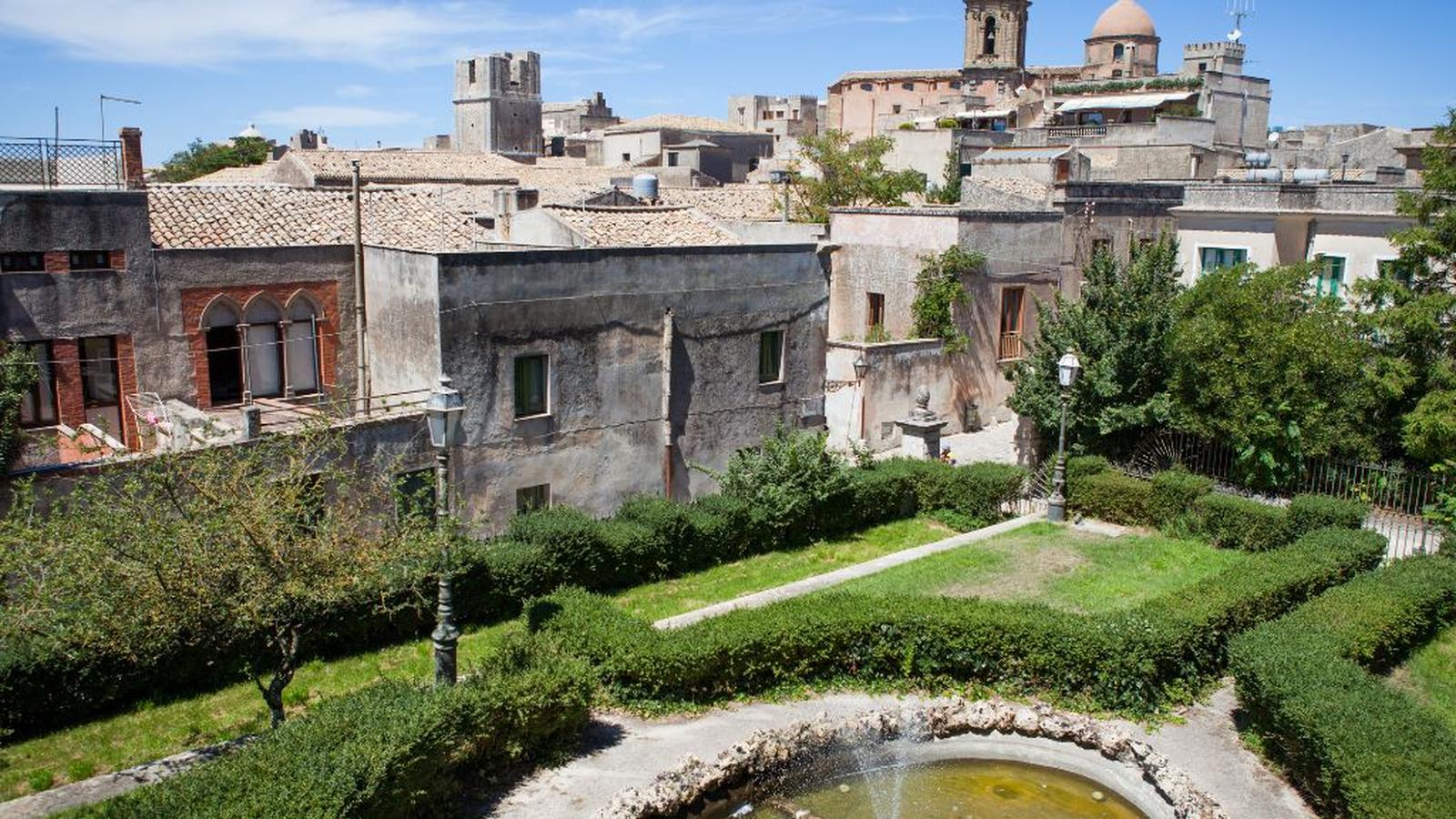 Esplorando la Magia di Erice: Un Viaggio Indimenticabile in Sicilia