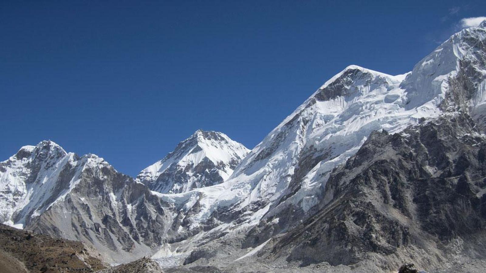 Campo Base dell'Everest: Guida completa per un'avventura himalayana