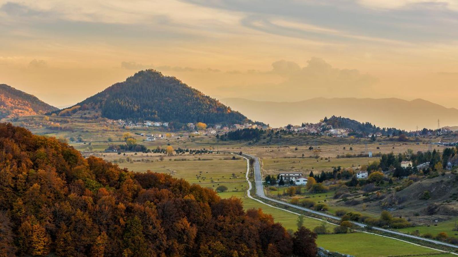 Ovindoli: Una guida completa alle escursioni e alle passeggiate panoramiche