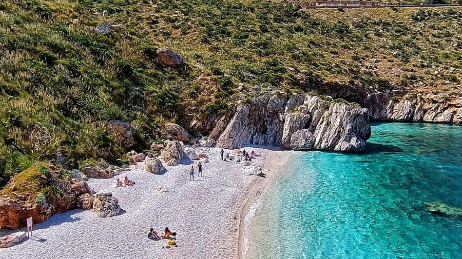 La Riserva dello Zingaro in Sicilia: Dove la Terra Abbraccia il Mare