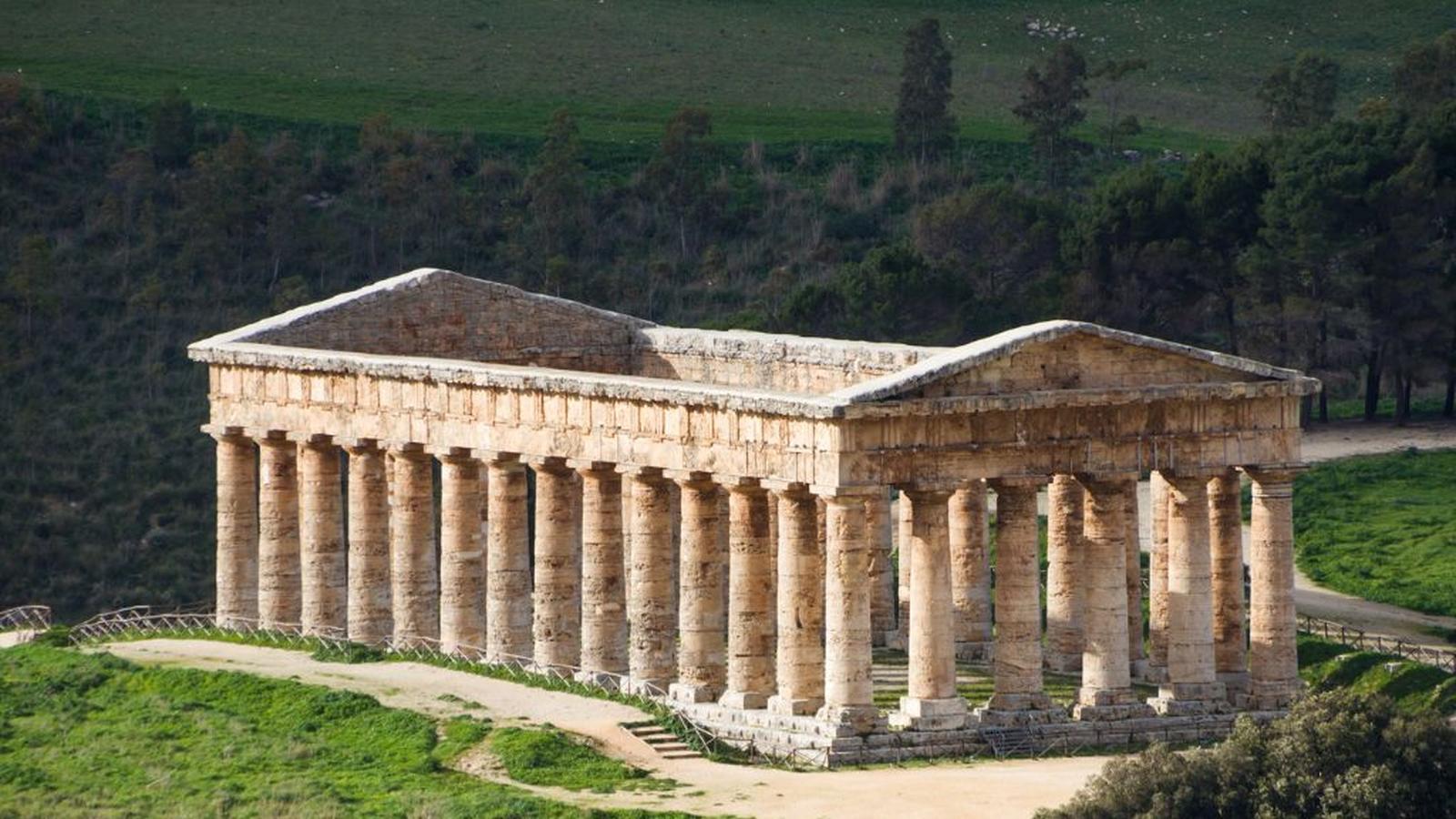 Segesta: Un Viaggio Incantevole nella Storia e nella Bellezza Siciliana