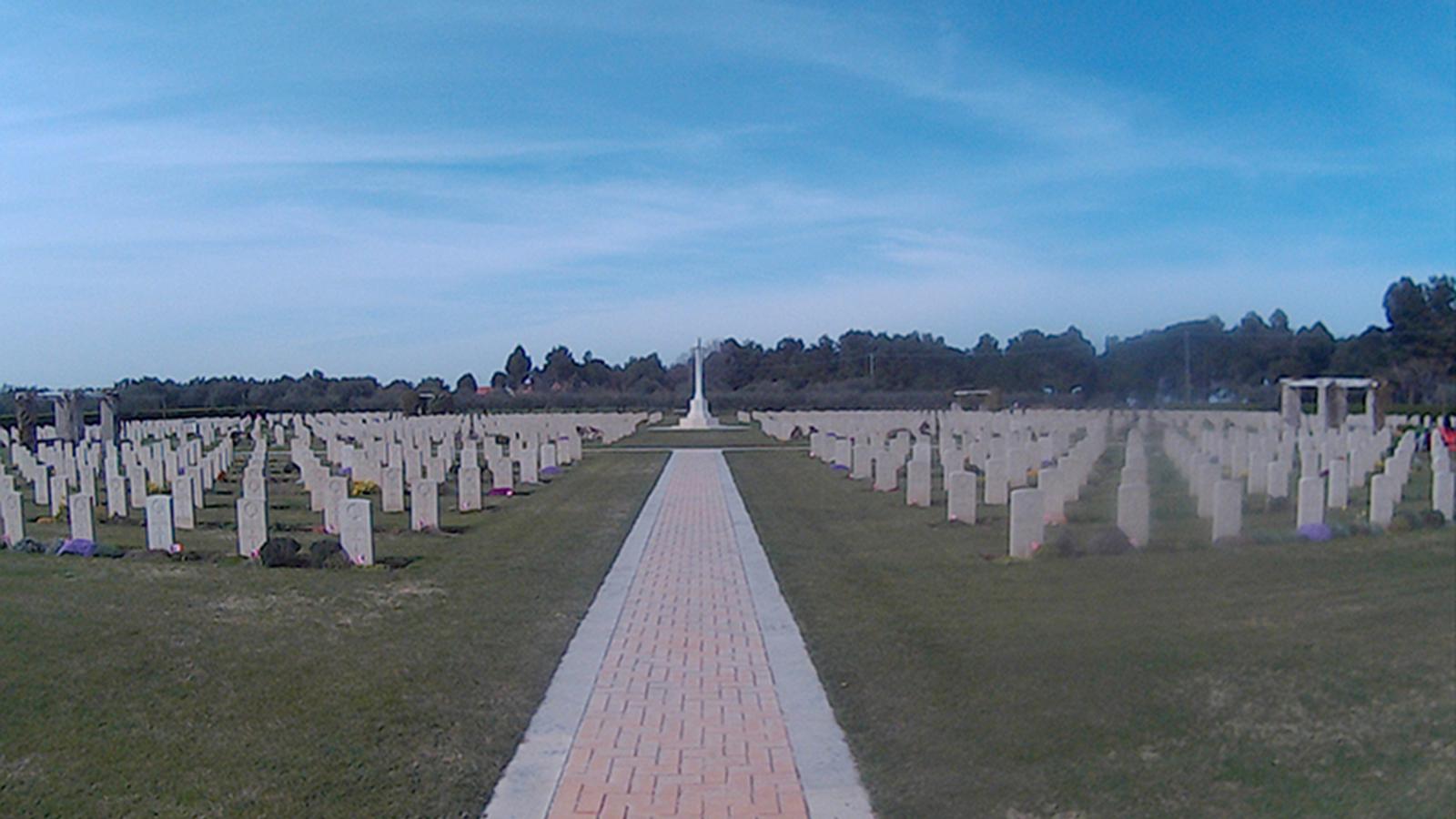 Il Cimitero Canadese di Ortona: Un Santuario di Memoria e Onore