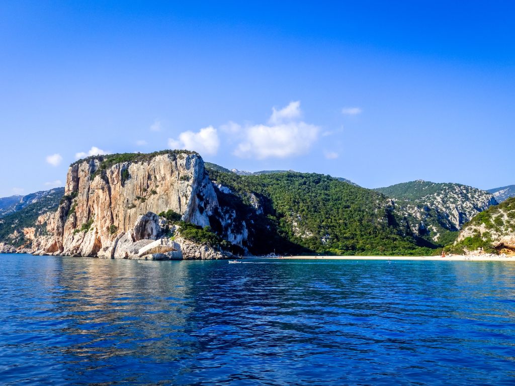 cala-luna-sardegna.jpg