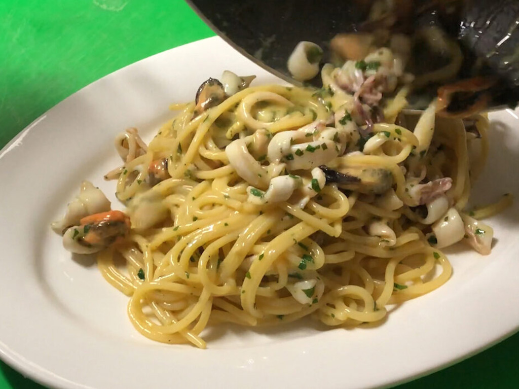 La Carbonara di Mare: Un Delizioso Viaggio nei Sapori Marini