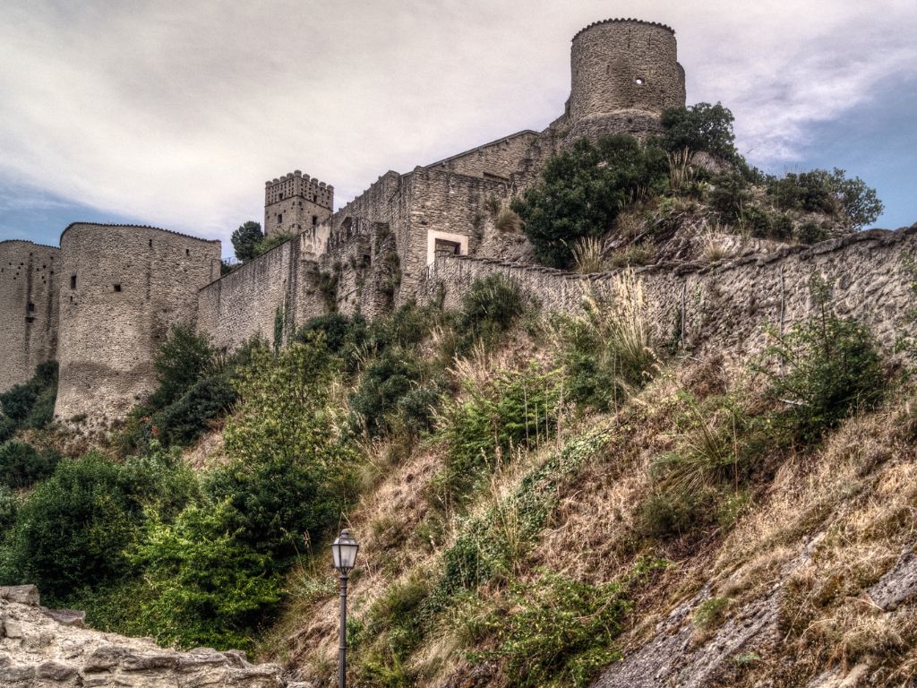 castello-di-roccascalegna.jpg