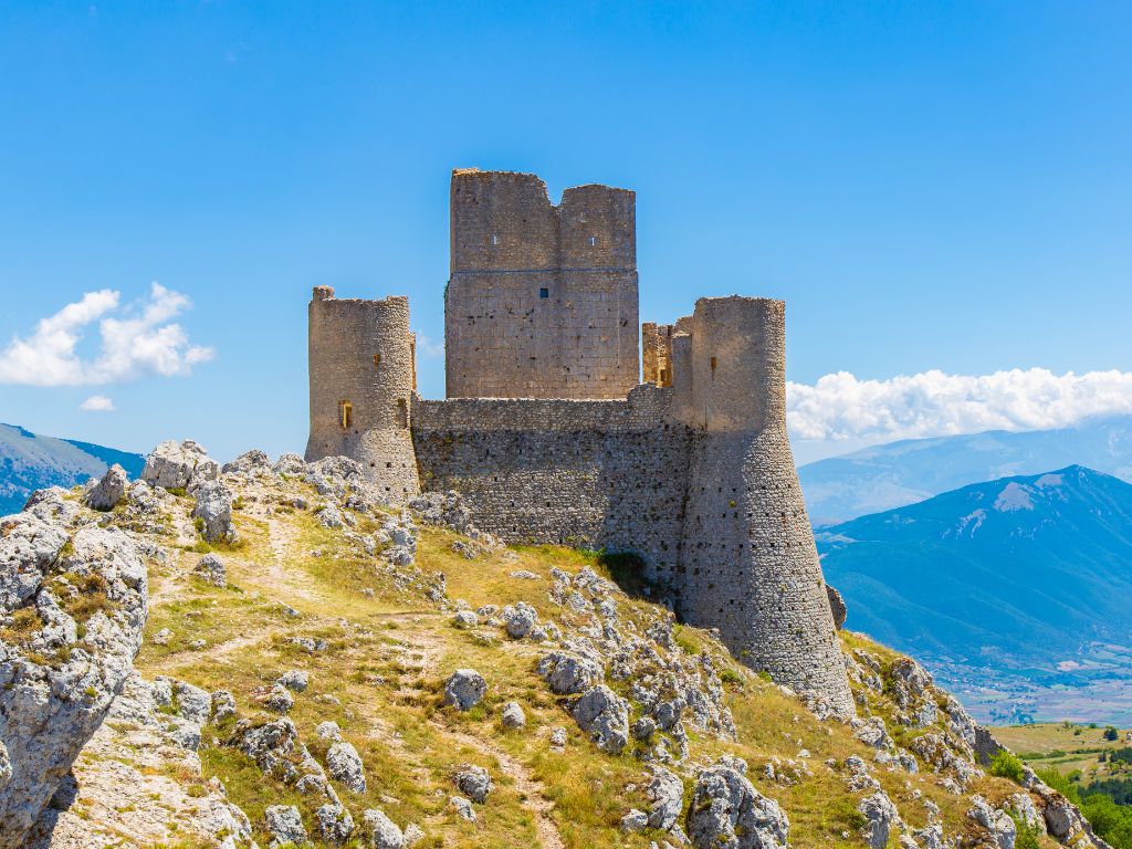 castello-roccascalegna.jpg