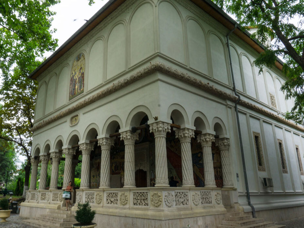 chiesa_nuova_san_giorgio_prospettiva_bucarest.jpg