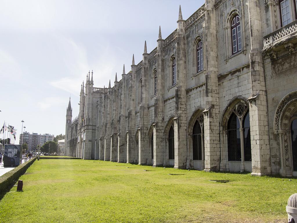 monastero-dos-jeronimos-lisbona-belem-esterno2.jpg