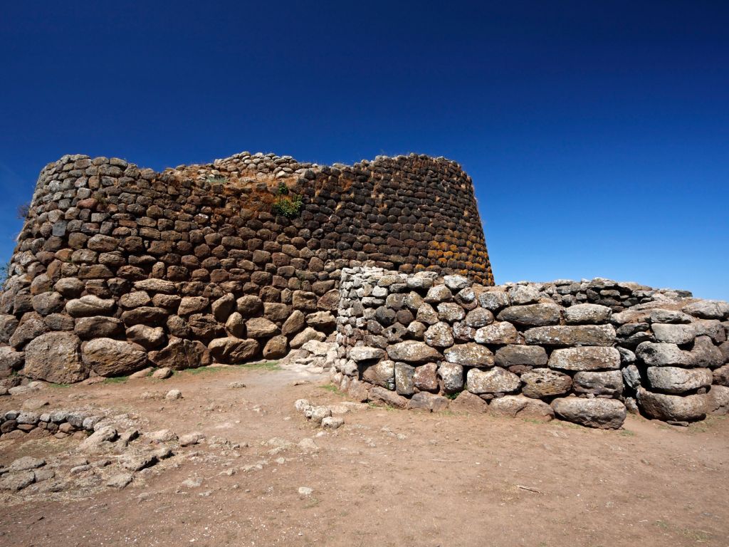 nuraghe-lose.jpg