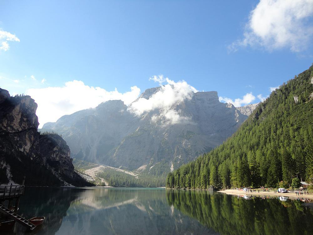 veduta_lago_di_braies.jpg