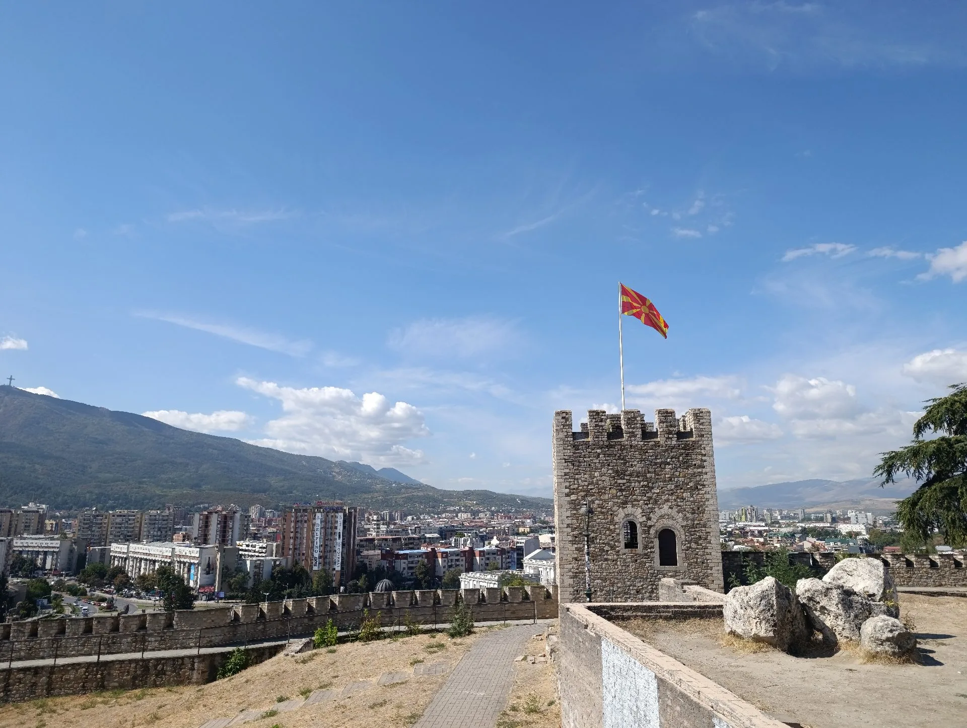 Foto 5 di 6